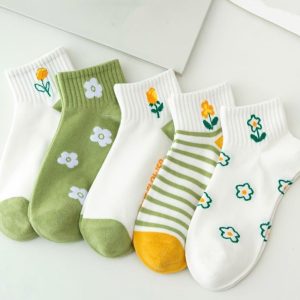 جوراب مچی زنانه مچ کبریتی تم سبز طرح گل باغچه میکس لادن (۱۰ جفتی)